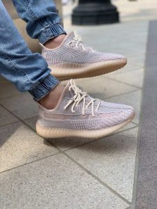 YEEZY BOOST 350 V2 ASH PEARL