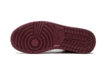⁦Air Jordan 1 Low Dark Beetroot⁩ – תמונה ⁦3⁩
