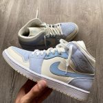 ⁦AIR JORDAN 1 Mid MIXED TEXTURES BLUE⁩ – תמונה ⁦2⁩