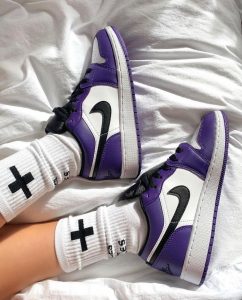 AIR JORDAN 1 Low COURT PURPLE – תמונה 2