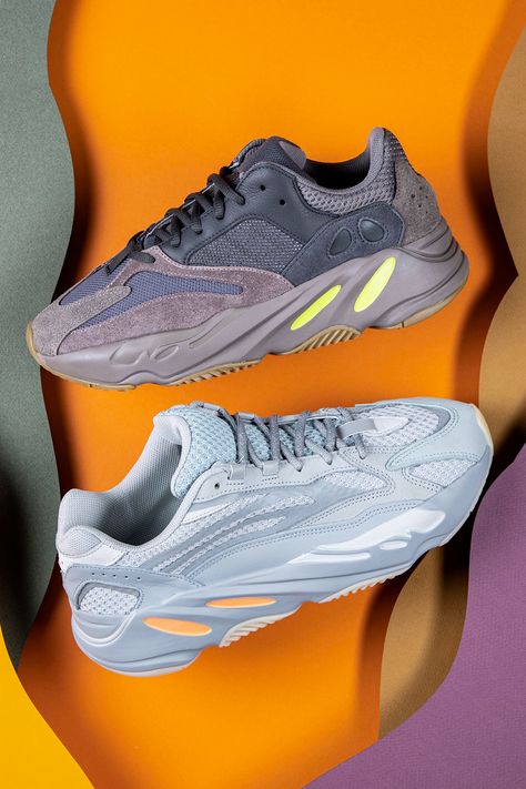 Yeezy 700 MAUVE