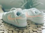 DUNK Low BARELY GREEN – תמונה 7