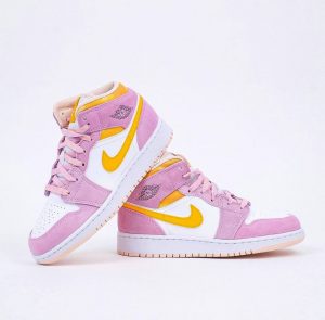 ⁦AIR JORDAN 1 Mid ARCTIC PINK⁩ – תמונה ⁦3⁩