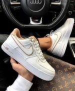 Nike AIR FORCE 1 07 LUX – תמונה 5