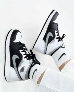 ⁦AIR JORDAN 1 Mid WHITE SHADOW⁩ – תמונה ⁦3⁩