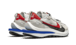 ⁦Nike X Sacai Vaporwafflle Sport Fuchsia Game Royal⁩ – תמונה ⁦4⁩