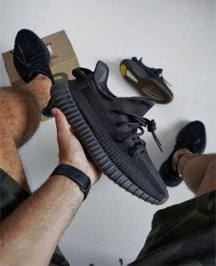 YEEZY BOOST 350 V2 CINDER (NON-REFLECTIVE)