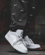 AIR JORDAN 1 Low GREY CAMO – תמונה 5