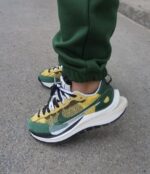 Nike Vaporwaffle Sacai Tour Yellow Stadium Green – תמונה 4