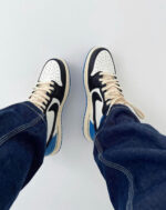 AIR JORDAN 1 Low TRAVIS SCOTT FRAGMENT – תמונה 4