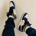 ⁦AIR JORDAN 1 Mid WHITE POLLEN BLACK⁩ – תמונה ⁦2⁩