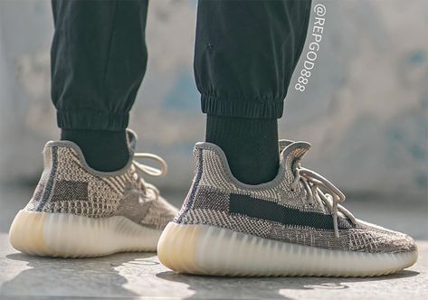 YEEZY BOOST 350 V2 ZYON