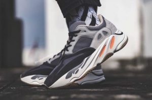Yeezy 700 MAGNET