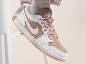 ⁦Air Jordan 1 Low White Tan⁩ – תמונה ⁦3⁩