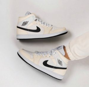 ⁦Air Jordan 1 Mid Coconut Milk⁩ – תמונה ⁦3⁩