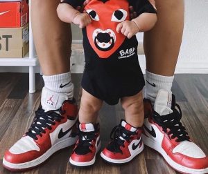 Air Jordan 1 Mid Kids Chicago Red – תמונה 6