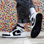 ⁦AIR JORDAN 1 Mid WHITE BLACK⁩ – תמונה ⁦2⁩