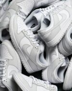 ⁦DUNK Low PHOTON DUST⁩ – תמונה ⁦3⁩