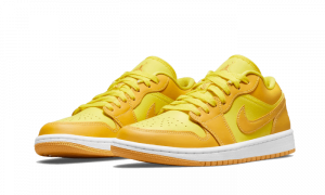 ⁦Air Jordan 1 Low Yellow Strike⁩ – תמונה ⁦3⁩