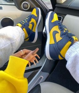 Dunk High Maize & Blue (Michigan) – תמונה 2