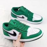 ⁦AIR JORDAN 1 Low PINE GREEN⁩ – תמונה ⁦3⁩