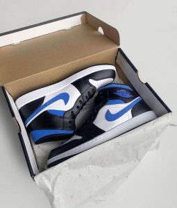 AIR JORDAN 1 Mid WHITE BLACK ROYAL – תמונה 4