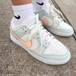 DUNK Low BARELY GREEN – תמונה 5