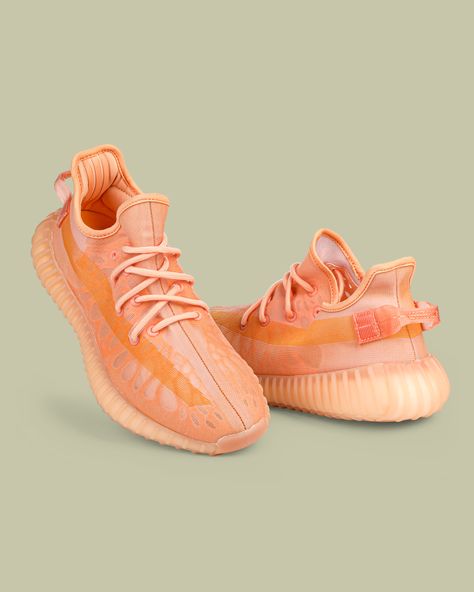 YEEZY BOOST 350 V2 MONO CLAY