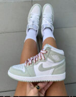 AIR JORDAN 1 HIGH Og SEAFOAM