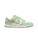 nike dunk low fleece green