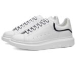 Alexander McQueen Oversized | נעלי אלכסנדר מקווין בצבע לבן – תמונה 2