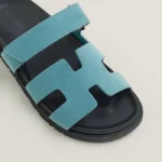 כפכף הרמס בצבע תכלת