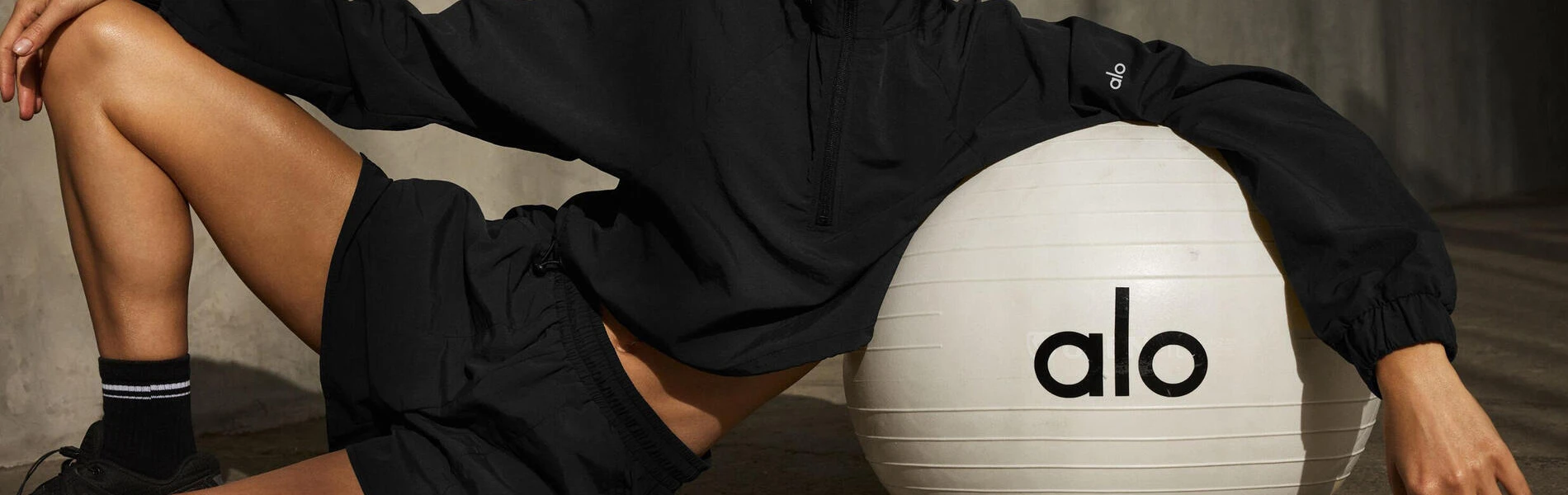 אלו יוגה תמונה דף קטגוריה