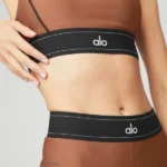 סט אימון אלו יוגה טייץ וטופ צבע אדום Alo Yoga Red Set
