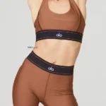 סט אימון אלו יוגה טייץ וטופ צבע אדום Alo Yoga Red Set