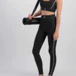 סט חליפת אימון אלו יוגה טייץ וטופ צבע שחור Alo Yoga Black Set