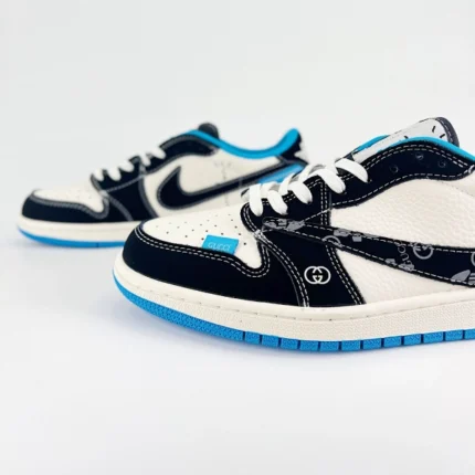 נייק דאנק נמוכות | SB Dunk Low x Gucci - Ink Blue