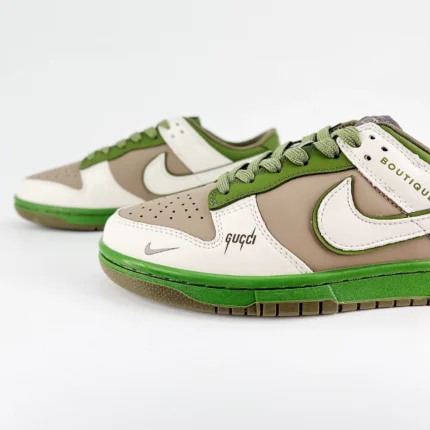 נייק דאנק נמוכות | SB Dunk Low x Gucci - Dirt Green
