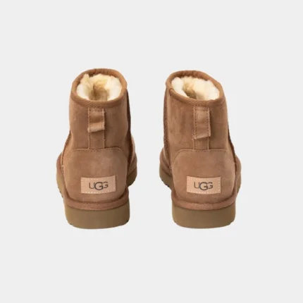 מגפי האג | UGG Classic Mini II Boot