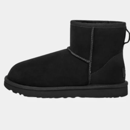 מגפי האג | UGG CLASSIC MINI II BOOT BLACK