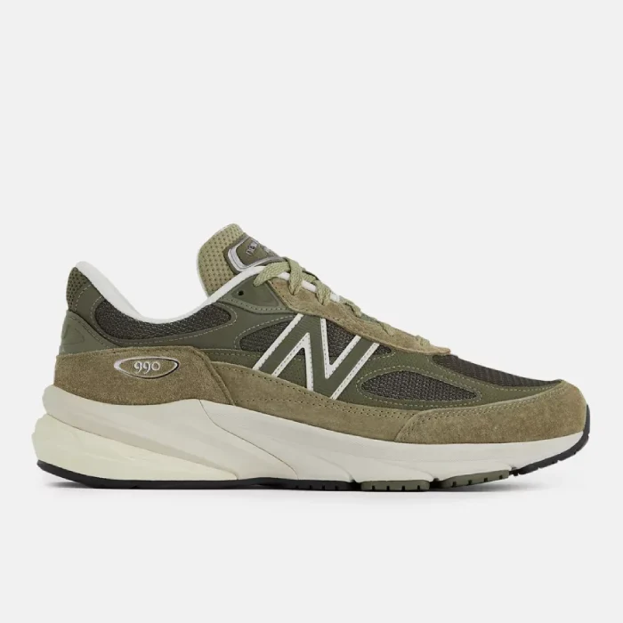 נעל ניו באלאנס 990v6 בצבע ירוק