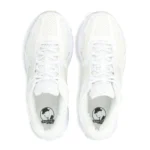 נעלי נייק וומרו 5 בצבע לבן - Nike Zoom Vomero 5 Triple White