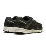 נעלי נייק וומרו 5 בצבע ירוק כהה - Nike Zoom Vomero 5 Sequoia