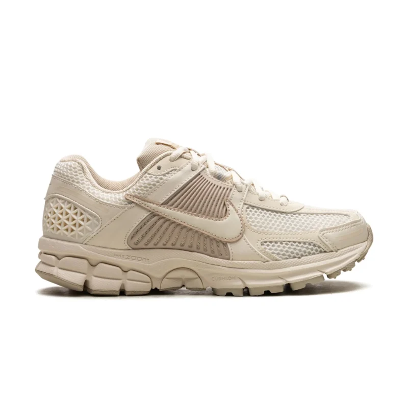 נעלי נייק וומרו 5 בצבע בז' - Nike Zoom Vomero 5 Sail